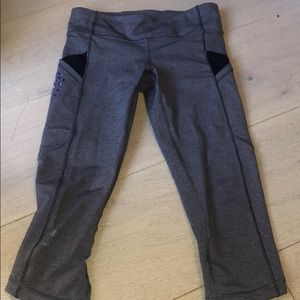 grey ivivva cropped leggings